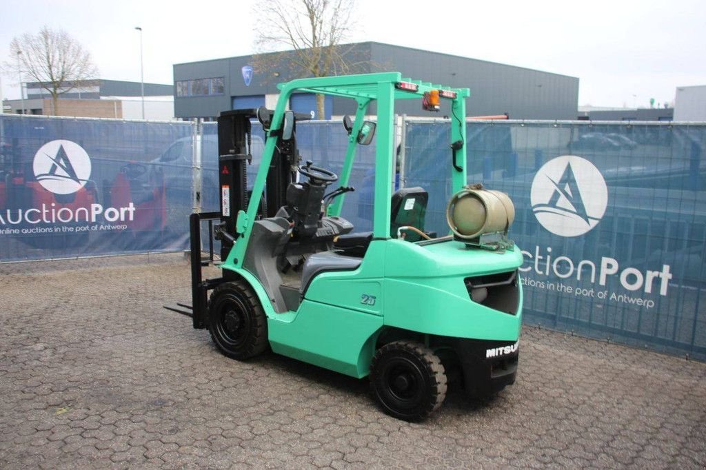 Frontstapler van het type Mitsubishi FG25NT, Gebrauchtmaschine in Antwerpen (Foto 3)