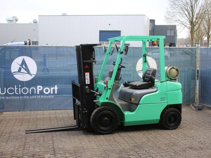 Frontstapler tip Mitsubishi FG25NT, Gebrauchtmaschine in Antwerpen (Poză 1)