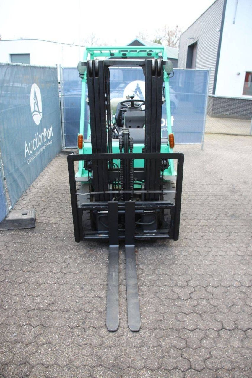 Frontstapler van het type Mitsubishi FG25NT, Gebrauchtmaschine in Antwerpen (Foto 8)