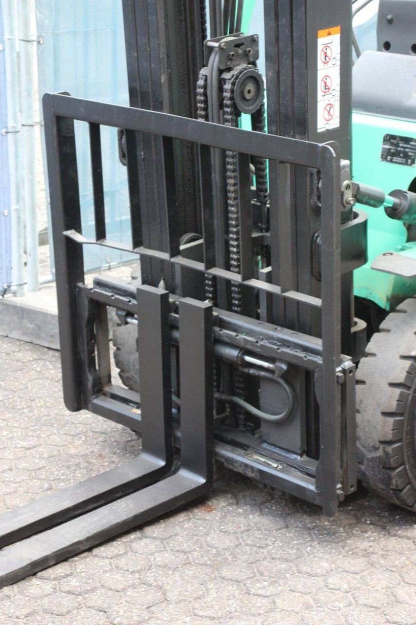 Frontstapler van het type Mitsubishi FG25NT, Gebrauchtmaschine in Antwerpen (Foto 11)