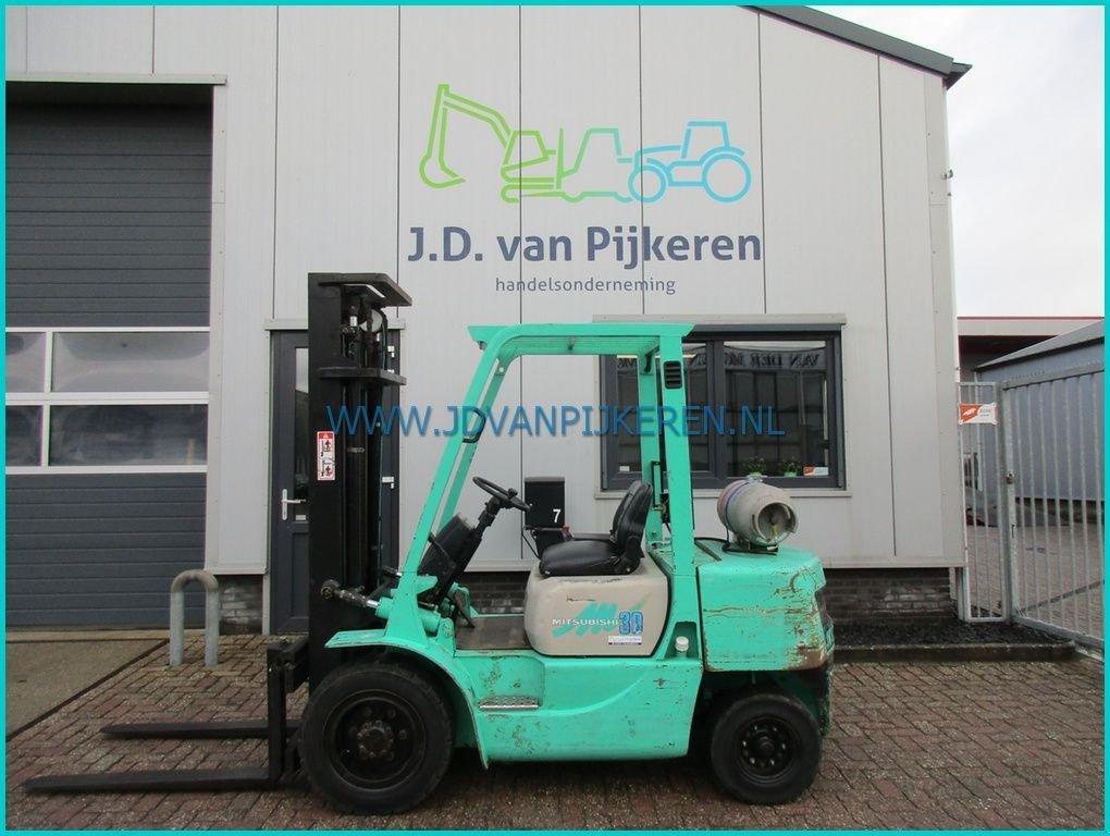 Frontstapler typu Mitsubishi FG30, Gebrauchtmaschine v IJsselmuiden (Obrázek 1)