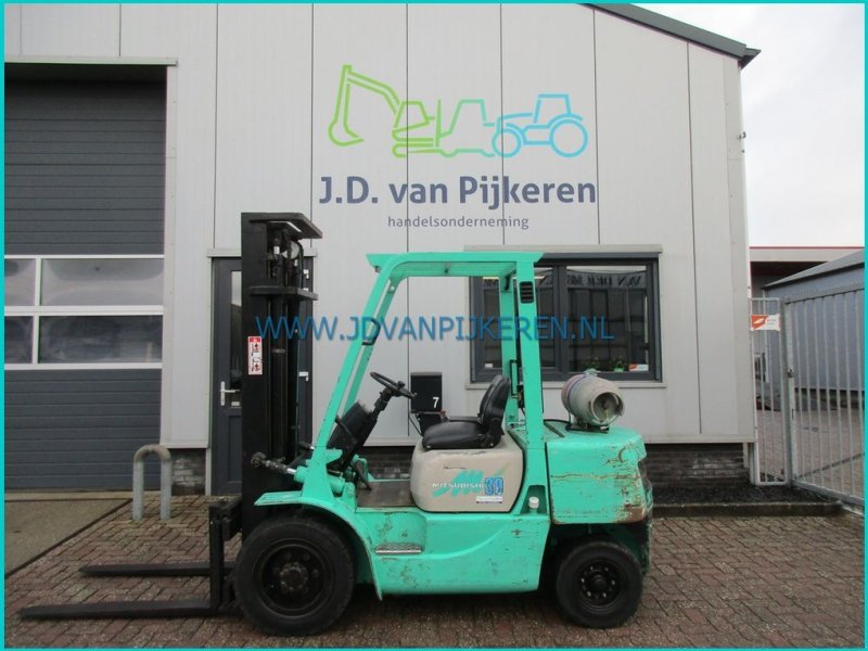 Frontstapler typu Mitsubishi FG30, Gebrauchtmaschine v IJsselmuiden