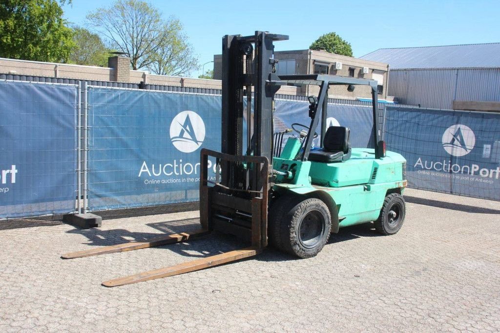 Frontstapler of the type Mitsubishi FG40, Gebrauchtmaschine in Antwerpen (Picture 9)