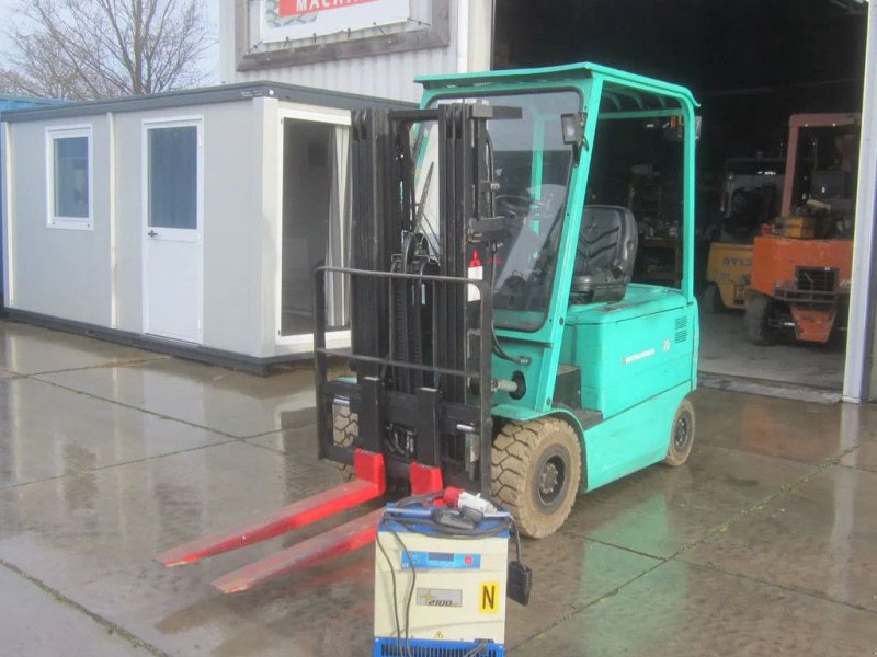 Frontstapler des Typs Mitsubishi Heftruck FB25K elek., weeginstallatie, triplomast, side shift., Gebrauchtmaschine in Tubbergen