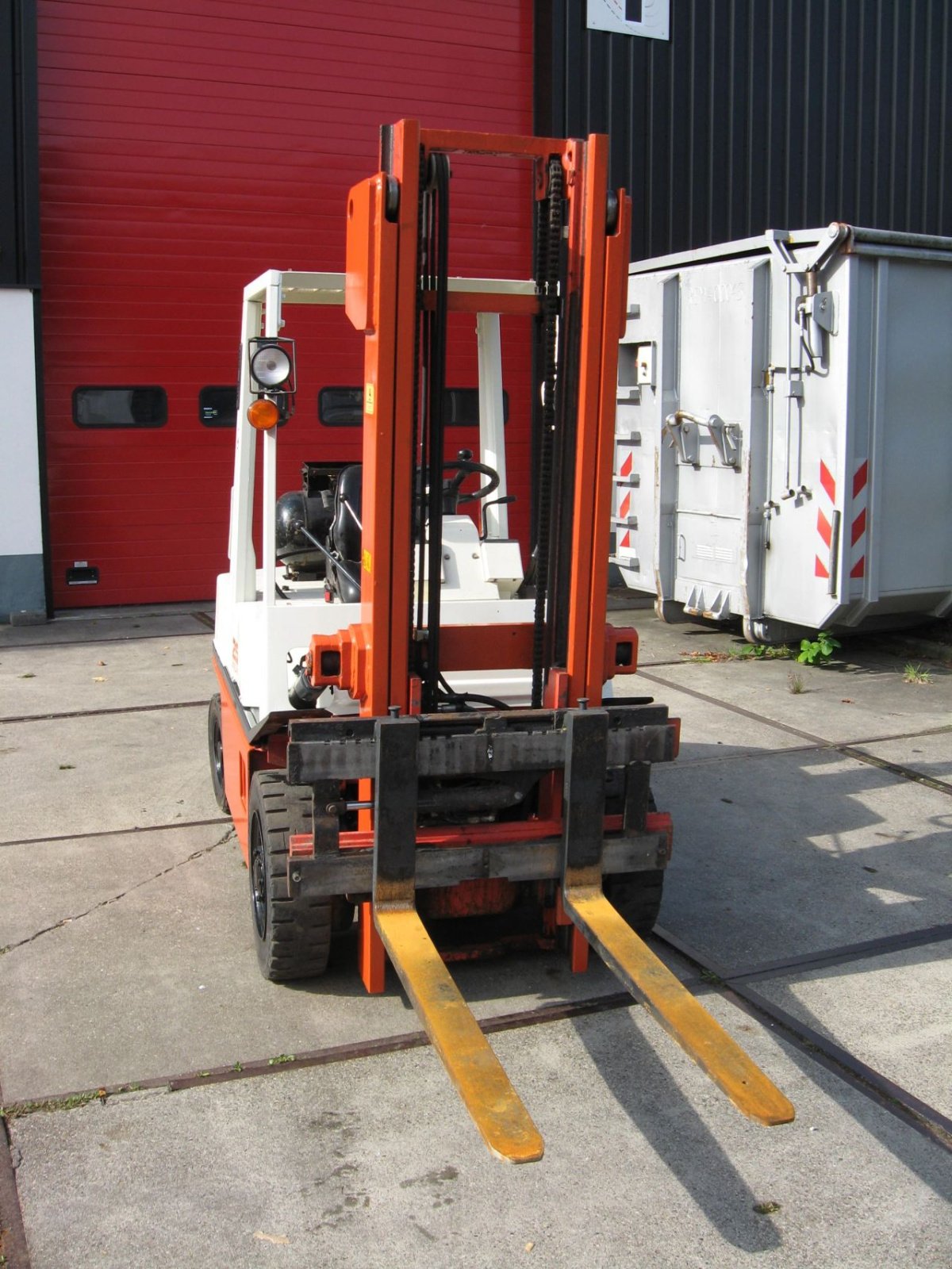 Frontstapler des Typs Nissan -, Gebrauchtmaschine in Oldenzaal (Bild 3)