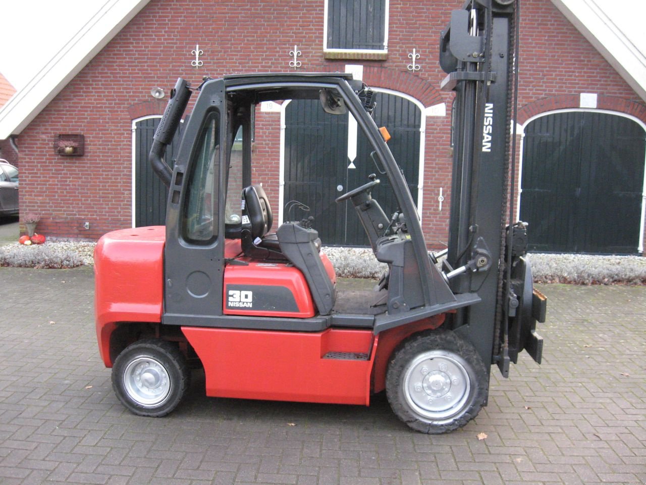 Frontstapler of the type Nissan -, Gebrauchtmaschine in Oldenzaal (Picture 3)