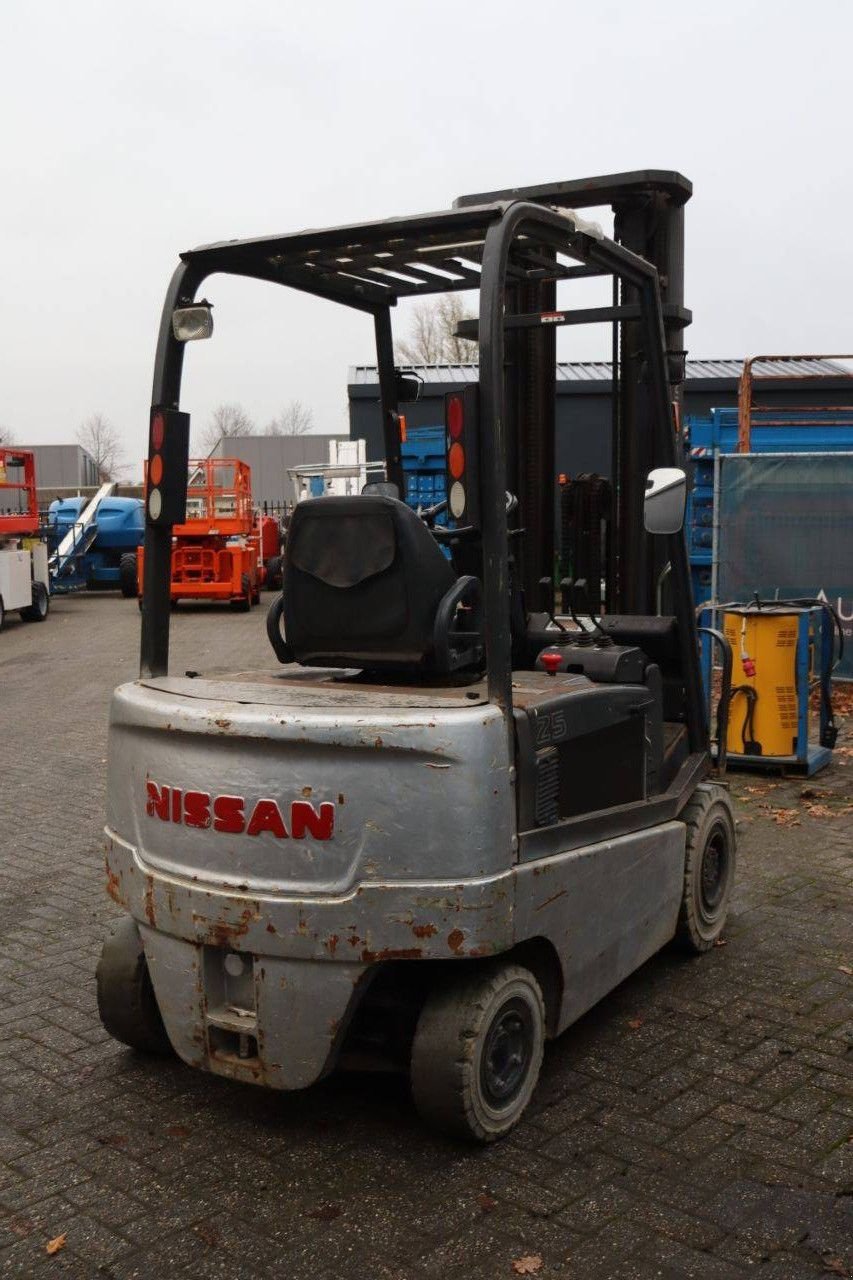 Frontstapler типа Nissan 1Q2L25Q, Gebrauchtmaschine в Antwerpen (Фотография 7)