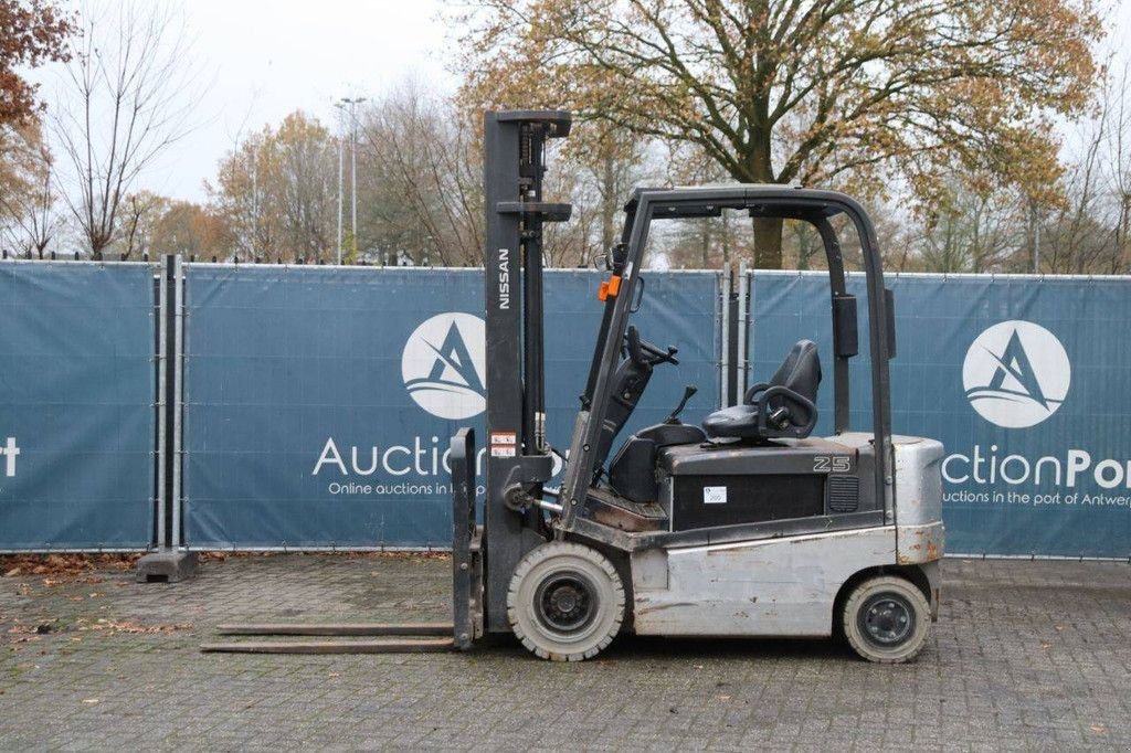 Frontstapler типа Nissan 1Q2L25Q, Gebrauchtmaschine в Antwerpen (Фотография 2)