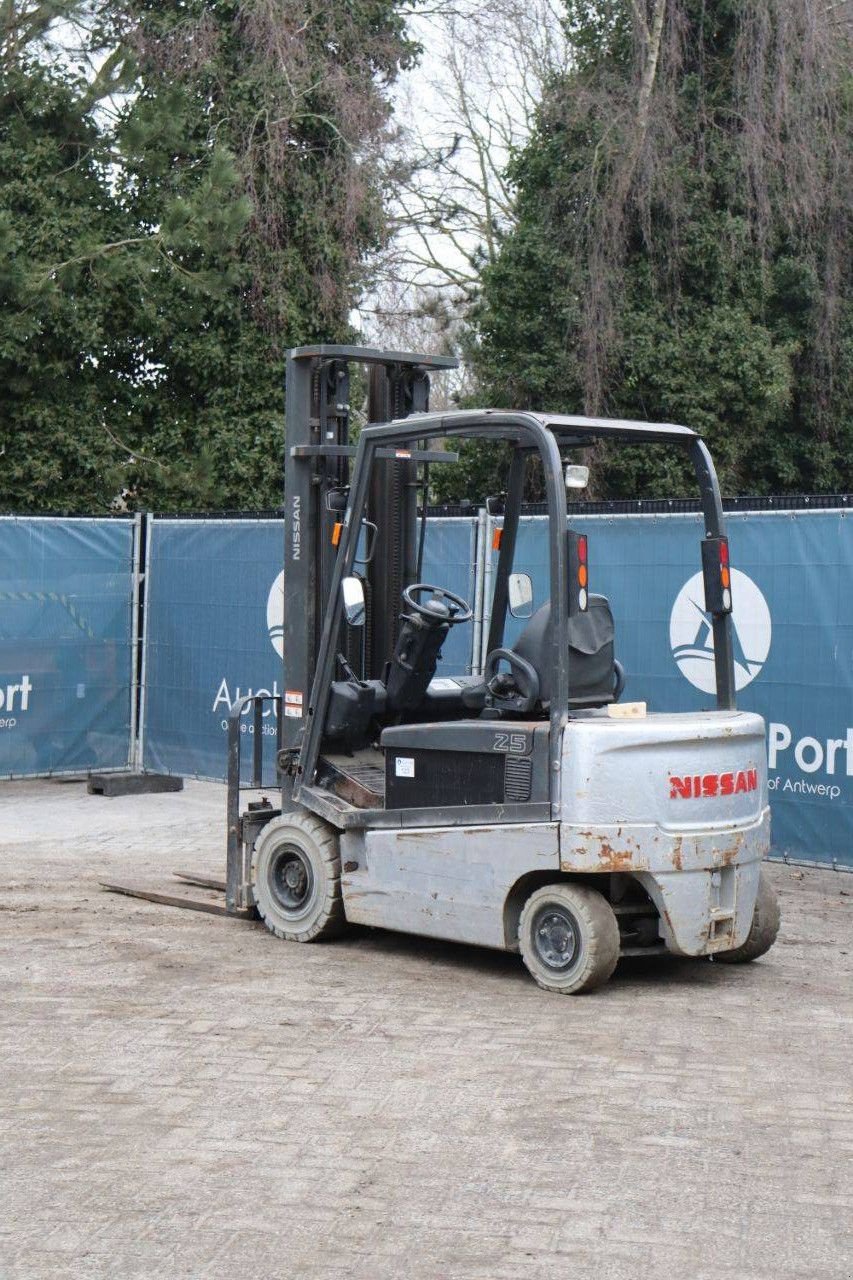Frontstapler типа Nissan 1Q2L25Q, Gebrauchtmaschine в Antwerpen (Фотография 4)