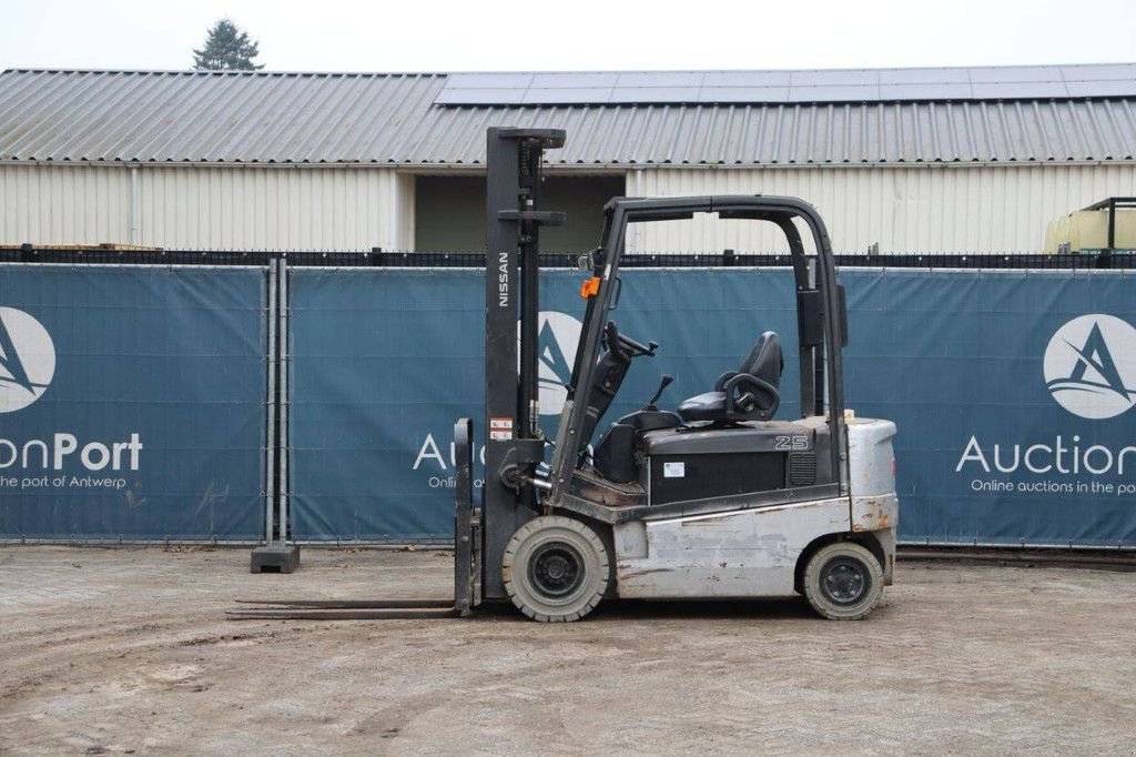 Frontstapler типа Nissan 1Q2L25Q, Gebrauchtmaschine в Antwerpen (Фотография 2)