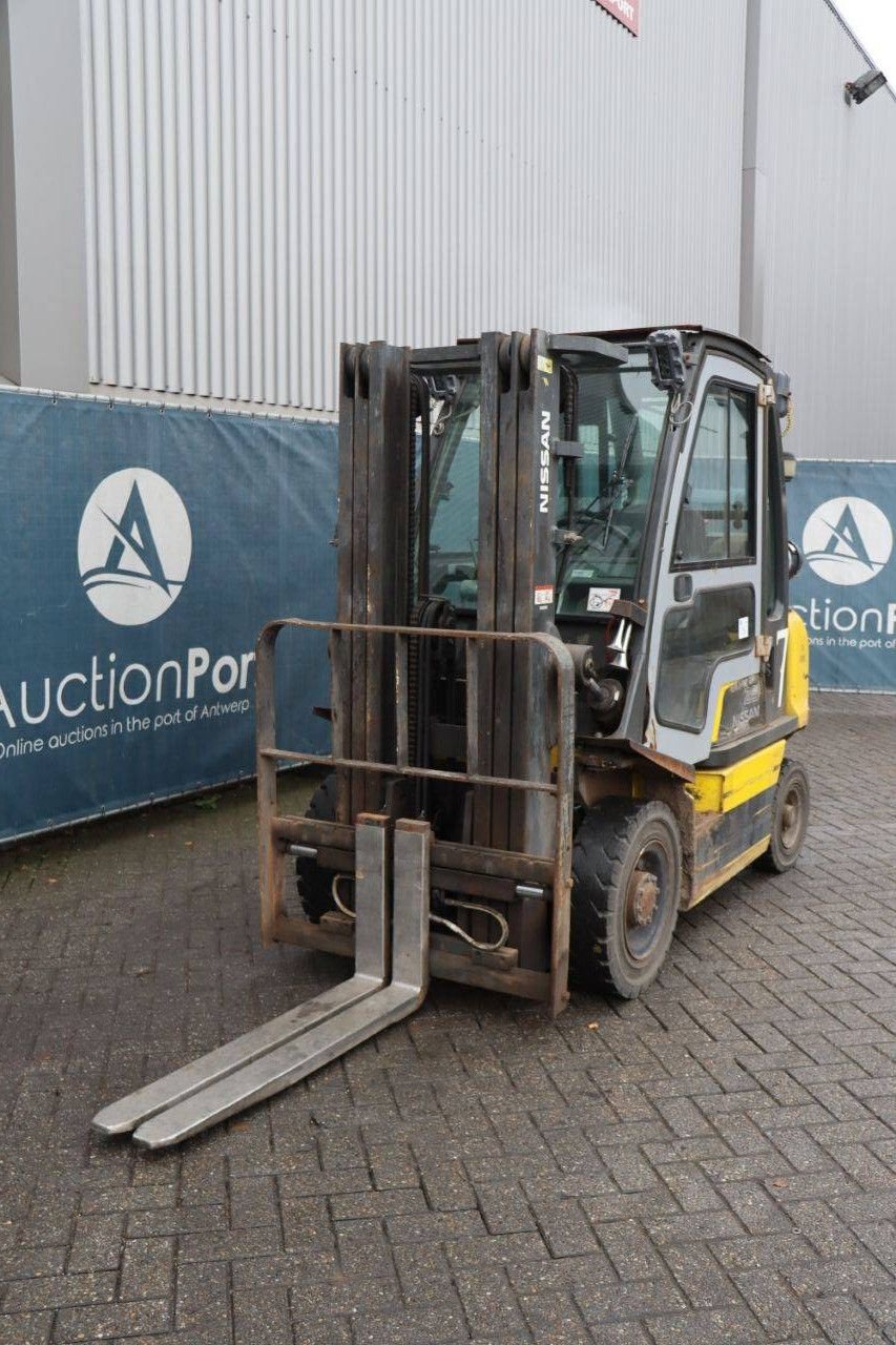 Frontstapler typu Nissan 25, Gebrauchtmaschine v Antwerpen (Obrázek 10)