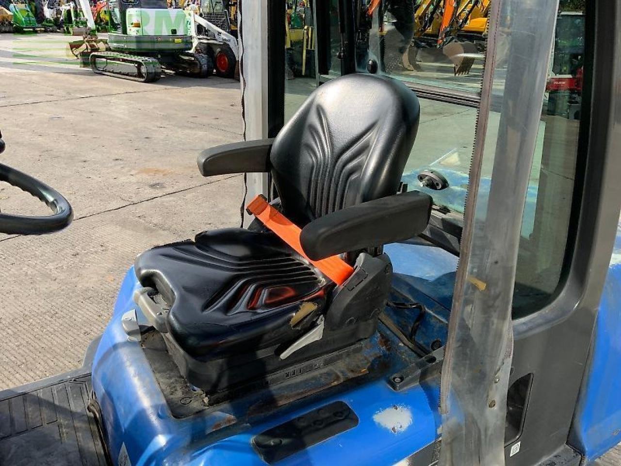 Frontstapler des Typs Nissan 30 forklift (st24877), Gebrauchtmaschine in SHAFTESBURY (Bild 12)