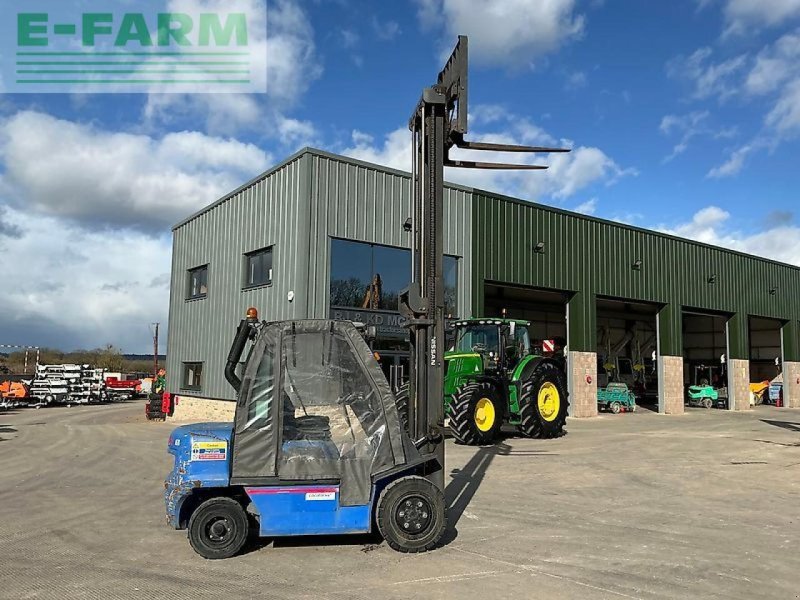 Frontstapler du type Nissan 30 forklift (st26280), Gebrauchtmaschine en SHAFTESBURY (Photo 1)