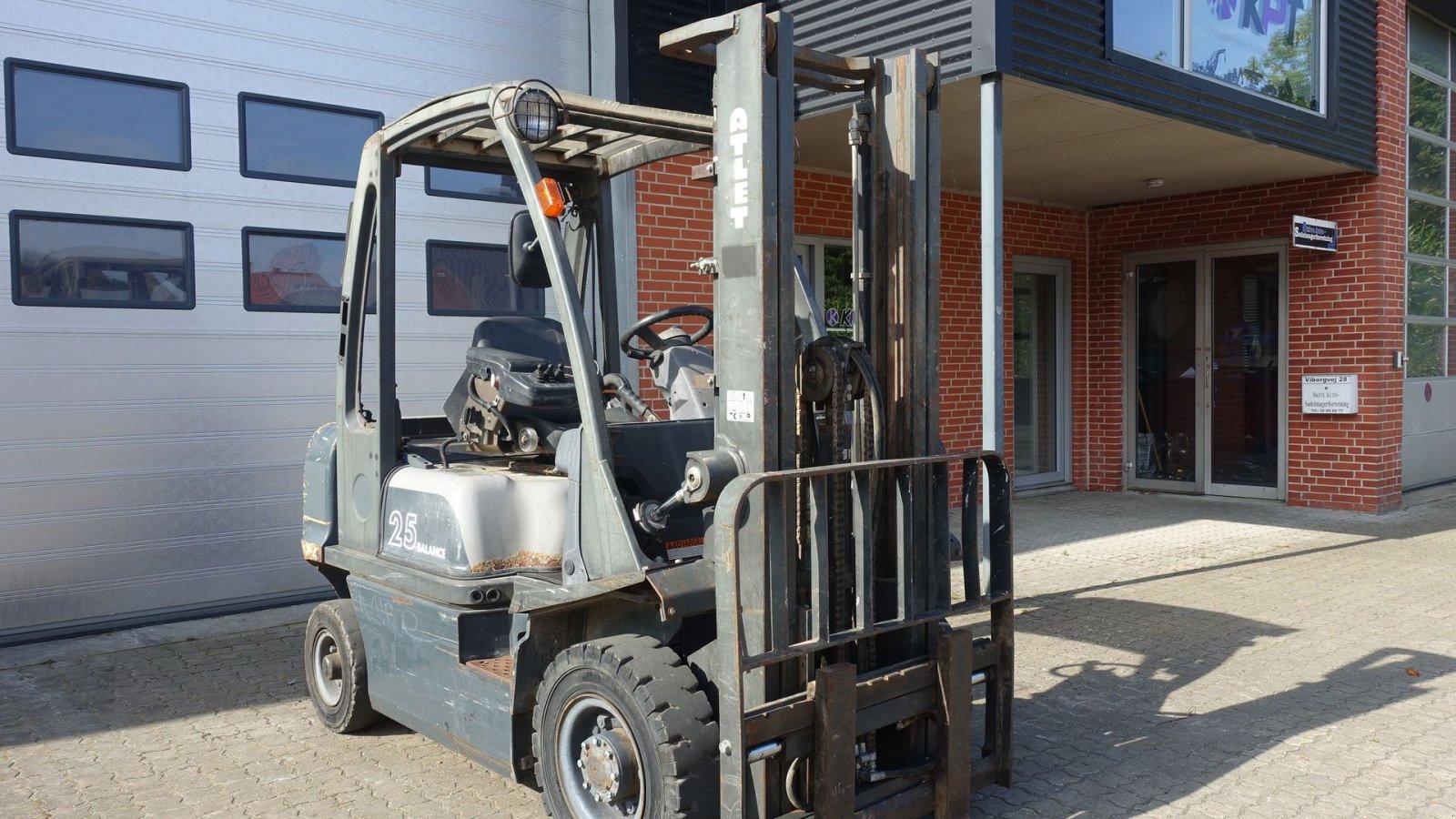 Frontstapler of the type Nissan Atlet Y1D2A25T // 2500 kg. Diesel // Kun 1275 timer, Gebrauchtmaschine in Skive (Picture 1)