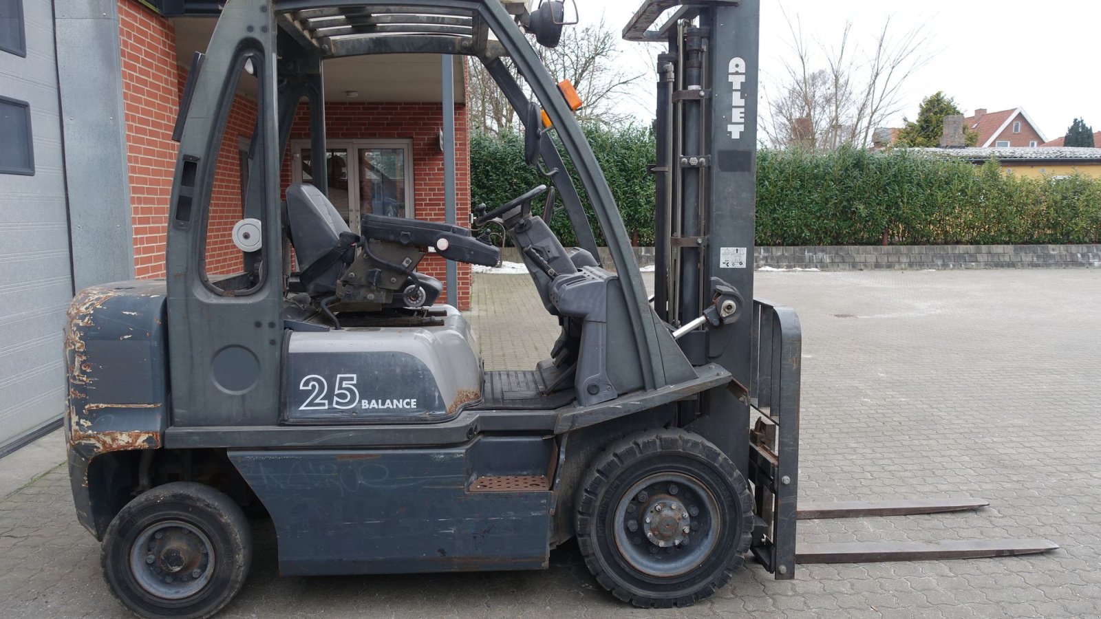 Frontstapler типа Nissan Atlet Y1D2A25T  // 2500 kg. Diesel // Kun 1275 timer, Gebrauchtmaschine в Skive (Фотография 4)