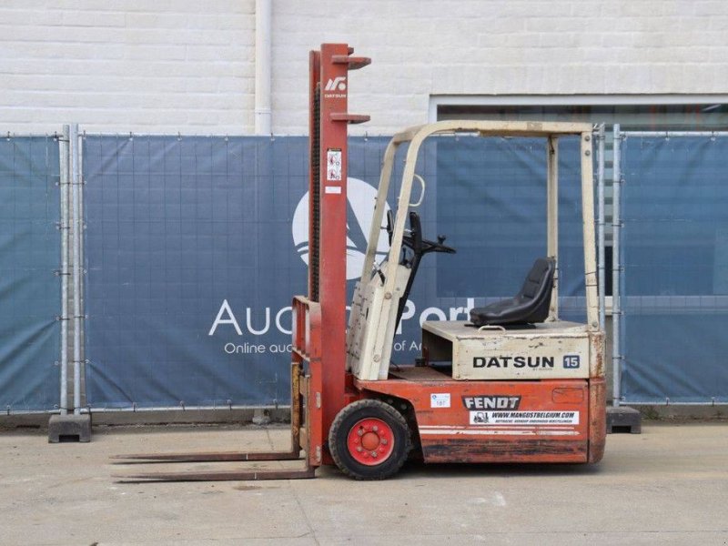 Frontstapler типа Nissan Datsun 15 NA0YL15U, Gebrauchtmaschine в Antwerpen (Фотография 1)