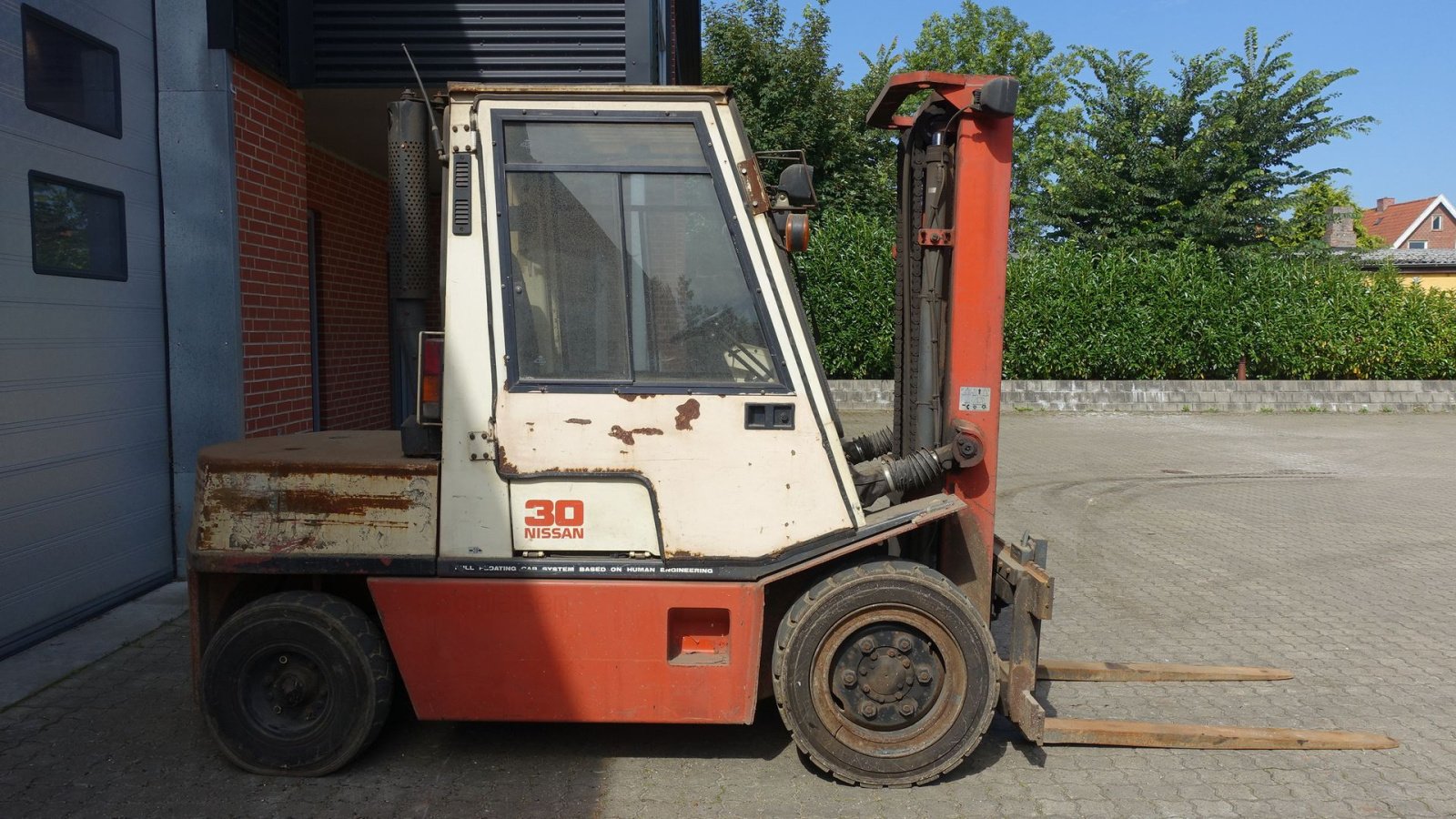 Frontstapler of the type Nissan EGH02A30U // 3000 kg diesel, Gebrauchtmaschine in Skive (Picture 3)