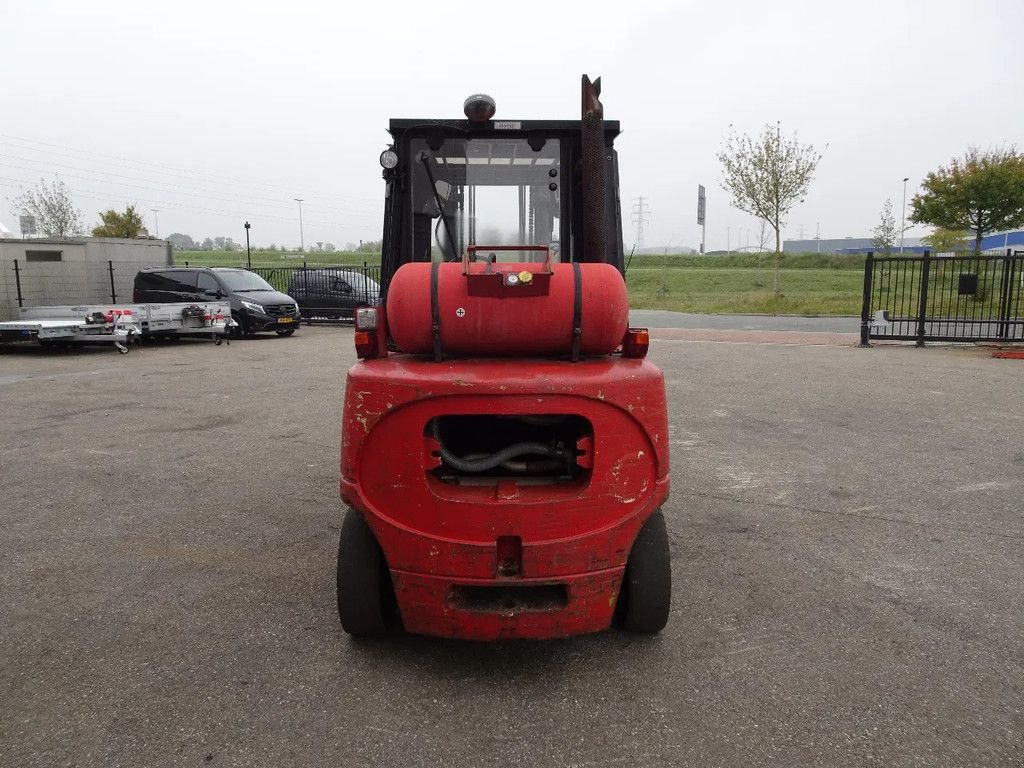 Frontstapler of the type Nissan F04L40HQ 40HQ, Gebrauchtmaschine in Zutphen (Picture 8)