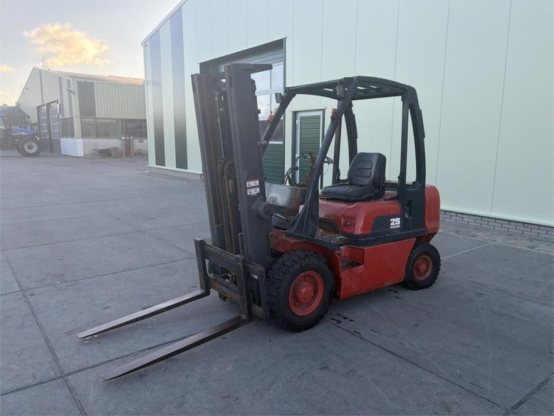 Frontstapler typu Nissan FD02A25Q Heftruck, Gebrauchtmaschine v Bant (Obrázek 1)