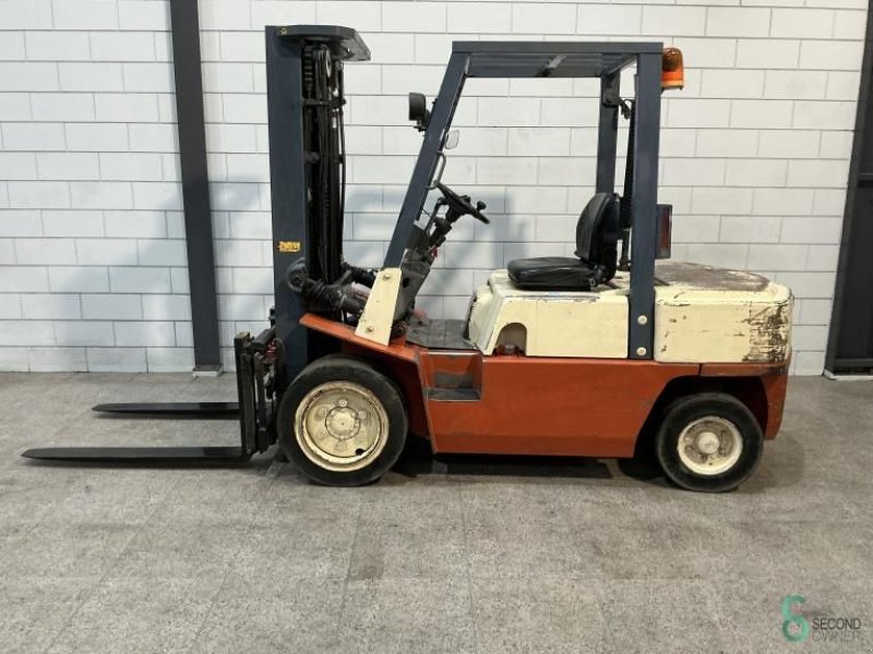 Frontstapler of the type Nissan FJ02A25, Gebrauchtmaschine in Wijchen (Picture 1)