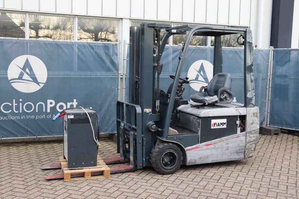 Frontstapler des Typs Nissan G1N1L18Q, Gebrauchtmaschine in Antwerpen (Bild 1)