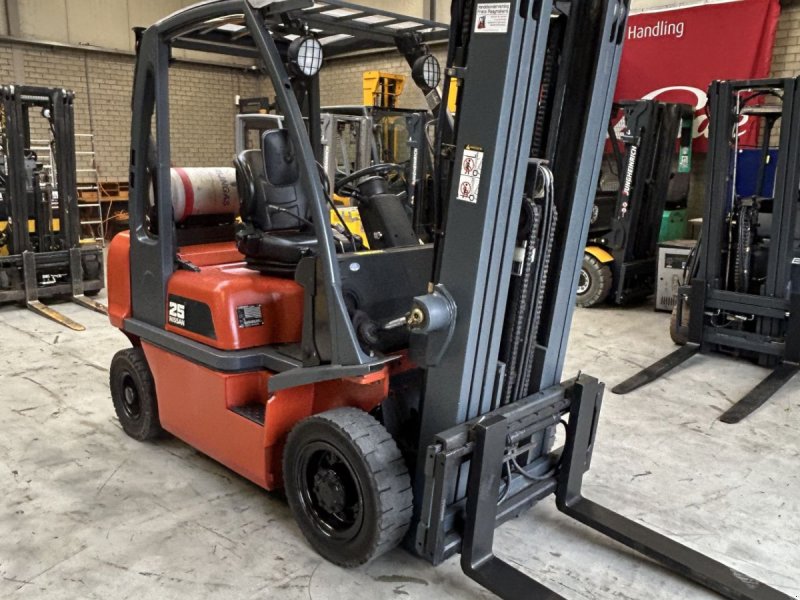 Frontstapler typu Nissan n002a25pu, Gebrauchtmaschine v Heythuysen (Obrázek 1)