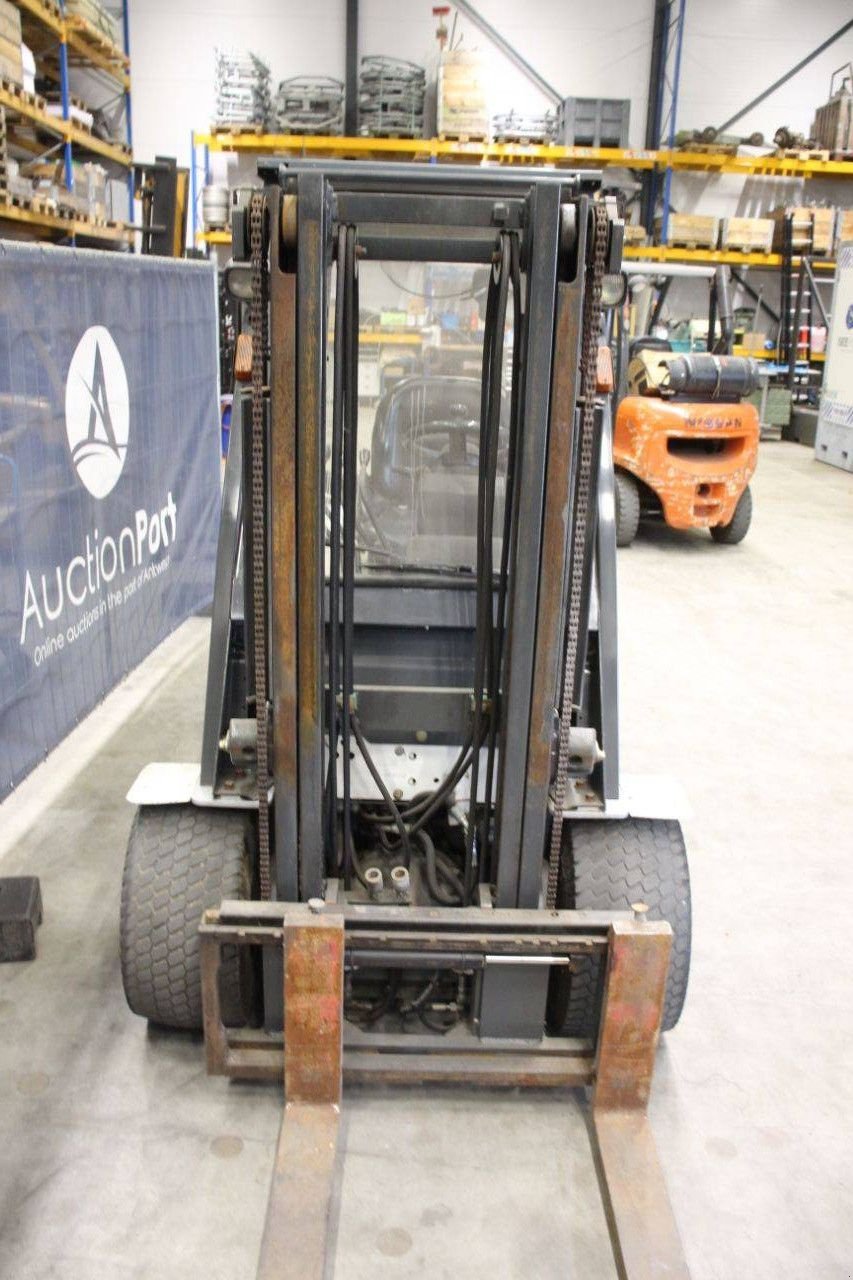 Frontstapler tip Nissan O1A15, Gebrauchtmaschine in Antwerpen (Poză 8)