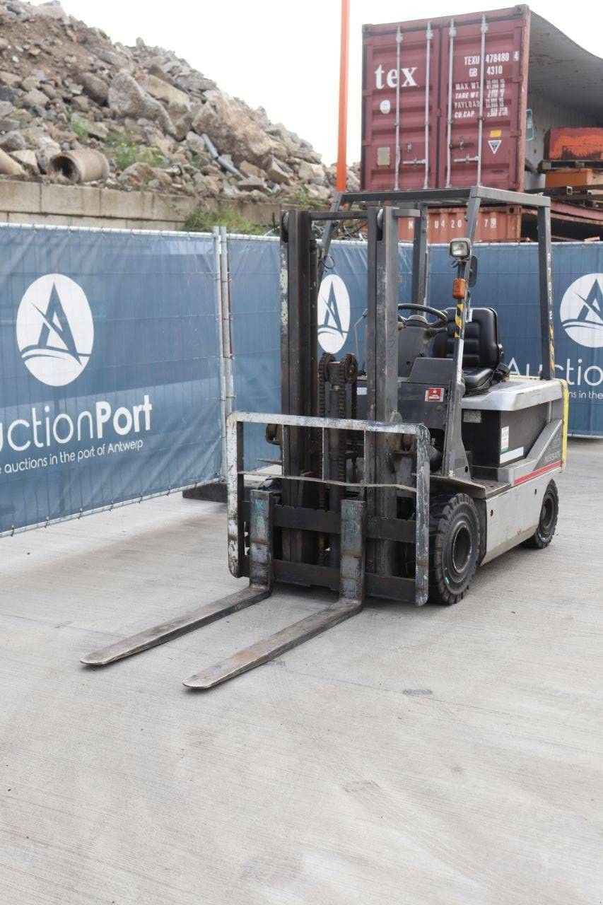 Frontstapler del tipo Nissan P1B2, Gebrauchtmaschine In Antwerpen (Immagine 10)