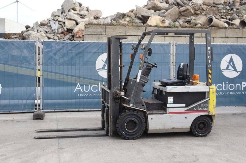 Frontstapler del tipo Nissan P1B2, Gebrauchtmaschine In Antwerpen (Immagine 1)