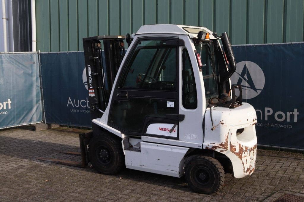 Frontstapler za tip Nissan U1D2A25LQ, Gebrauchtmaschine u Antwerpen (Slika 3)