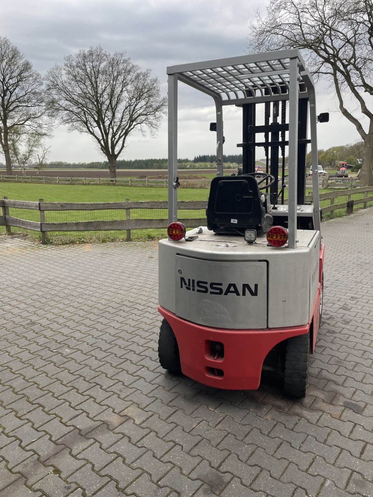 Frontstapler des Typs Nissan UB02L25U, Gebrauchtmaschine in Eursinge (Bild 9)