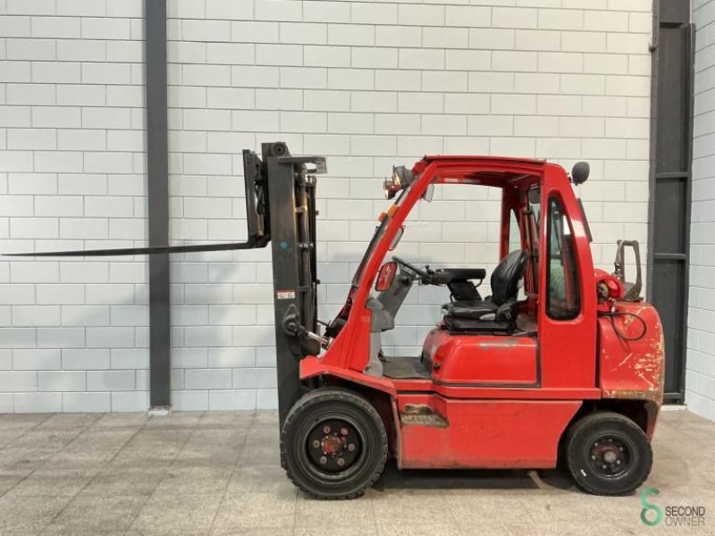 Frontstapler typu Nissan UG 1 D 2 A 32 LQ, Gebrauchtmaschine v Wijchen (Obrázok 8)