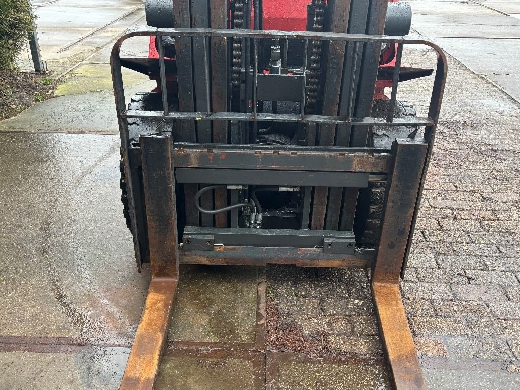 Frontstapler des Typs Nissan UG1D2A30LQ 3 tonner lpg triple mast sideshift, Gebrauchtmaschine in Hooge mierde (Bild 3)