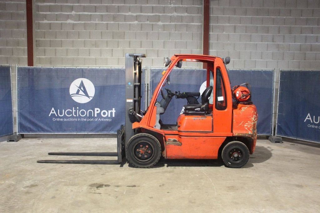 Frontstapler от тип Nissan UG1D2A32LQ, Gebrauchtmaschine в Antwerpen (Снимка 2)