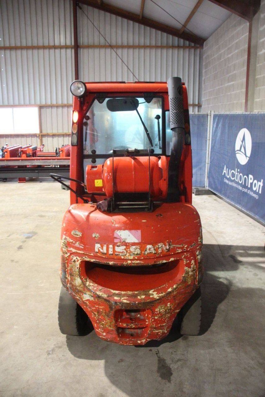 Frontstapler za tip Nissan UG1D2A32LQ, Gebrauchtmaschine u Antwerpen (Slika 4)