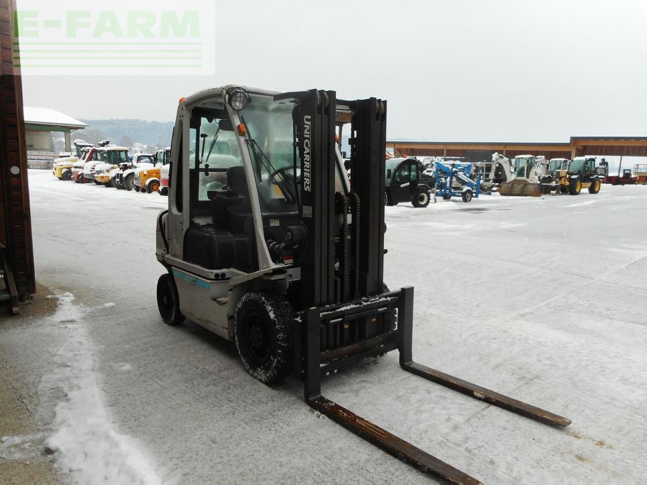 Frontstapler typu Nissan y1d2a25q triplex 4,3m, Gebrauchtmaschine v ST. NIKOLAI/DR. (Obrázek 7)