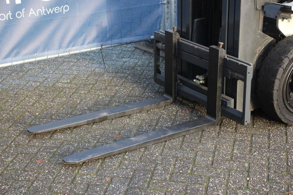 Frontstapler типа Nissan Y1D2A25Q, Gebrauchtmaschine в Antwerpen (Фотография 10)