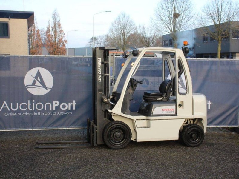 Frontstapler tipa Nissan Y1D2A25Q, Gebrauchtmaschine u Antwerpen (Slika 1)