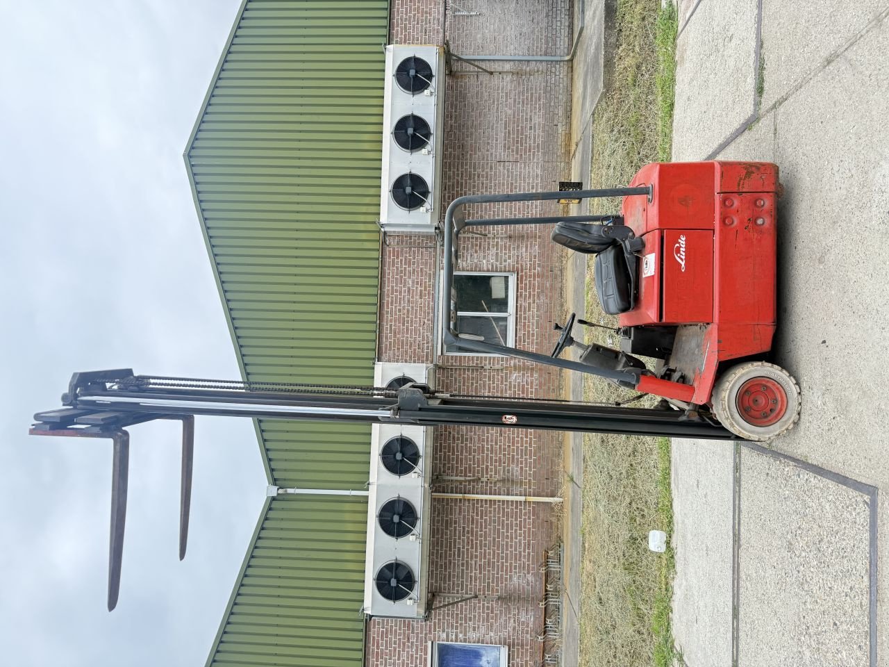 Frontstapler des Typs Sonstige -, Gebrauchtmaschine in Hoenzadriel (Bild 3)