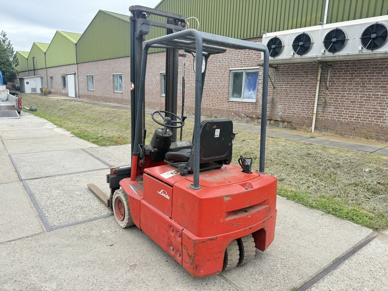 Frontstapler des Typs Sonstige -, Gebrauchtmaschine in Hoenzadriel (Bild 7)