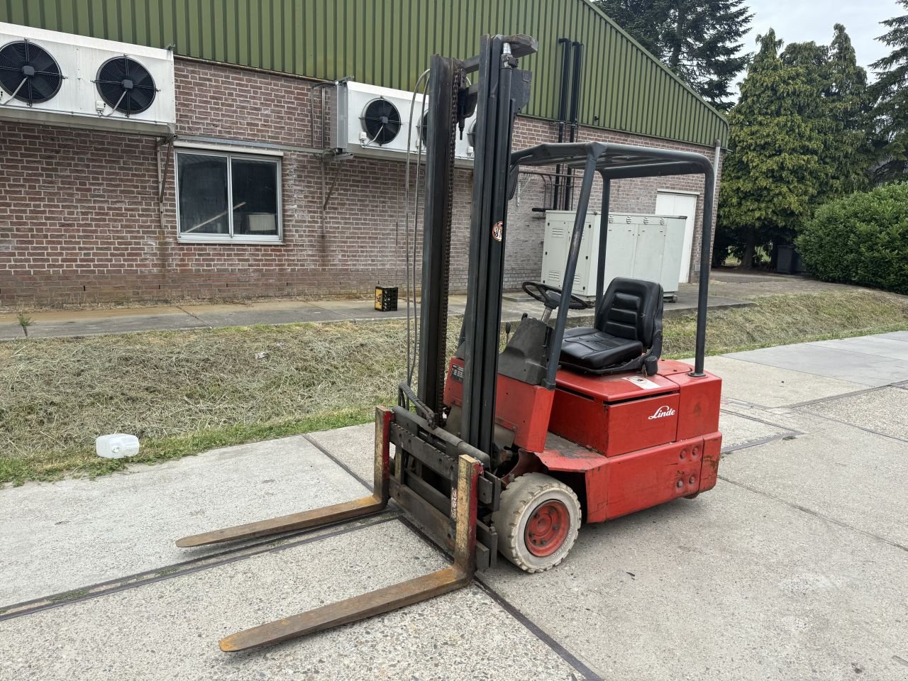 Frontstapler des Typs Sonstige -, Gebrauchtmaschine in Hoenzadriel (Bild 5)