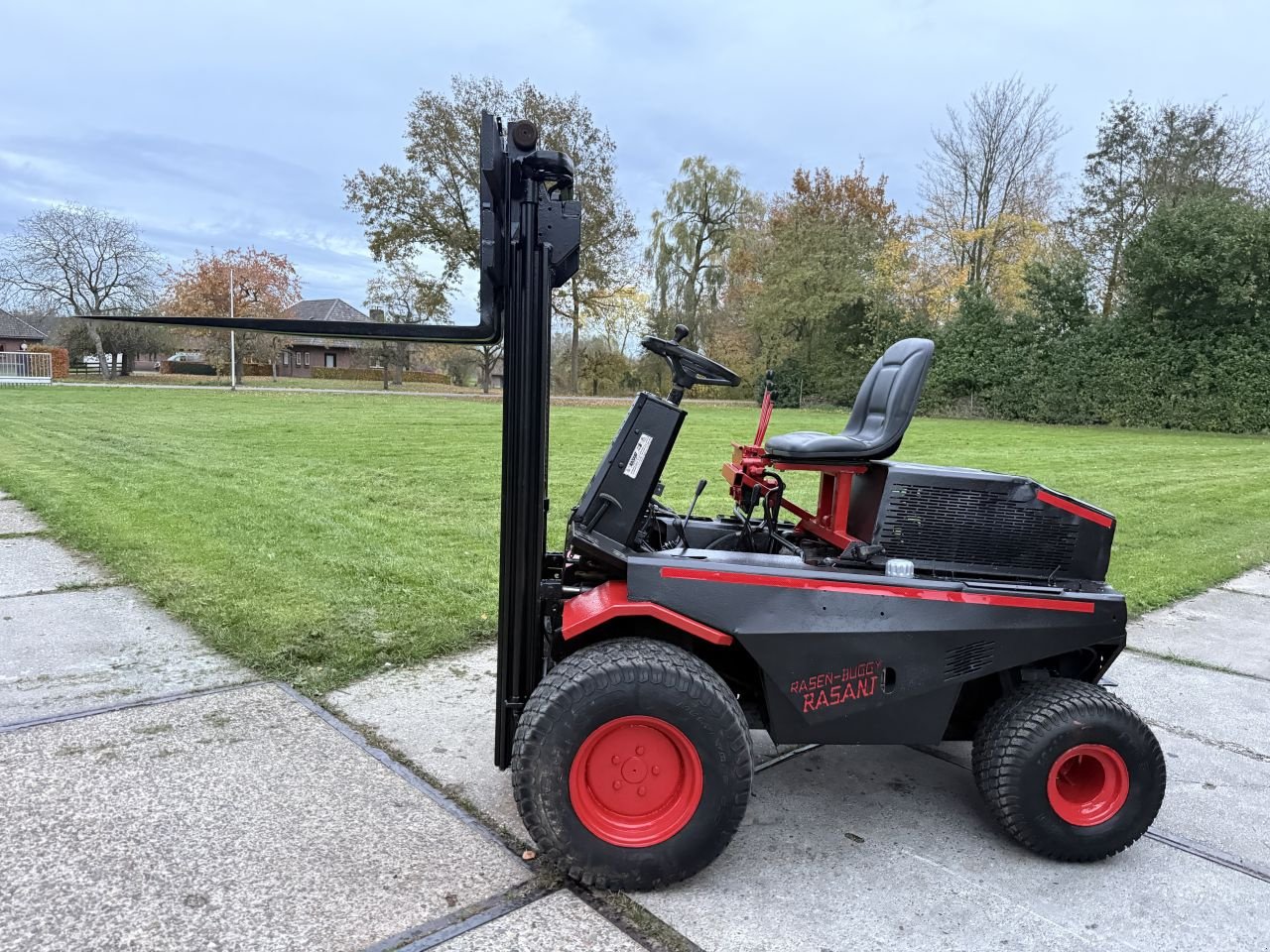 Frontstapler of the type Sonstige -, Gebrauchtmaschine in Hoenzadriel (Picture 1)