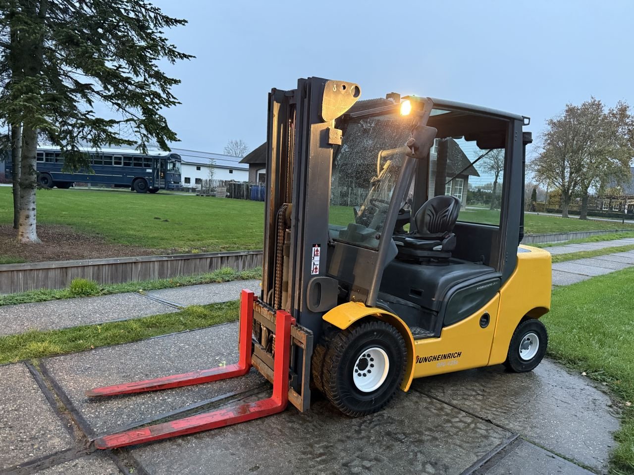 Frontstapler of the type Sonstige -, Gebrauchtmaschine in Hoenzadriel (Picture 9)