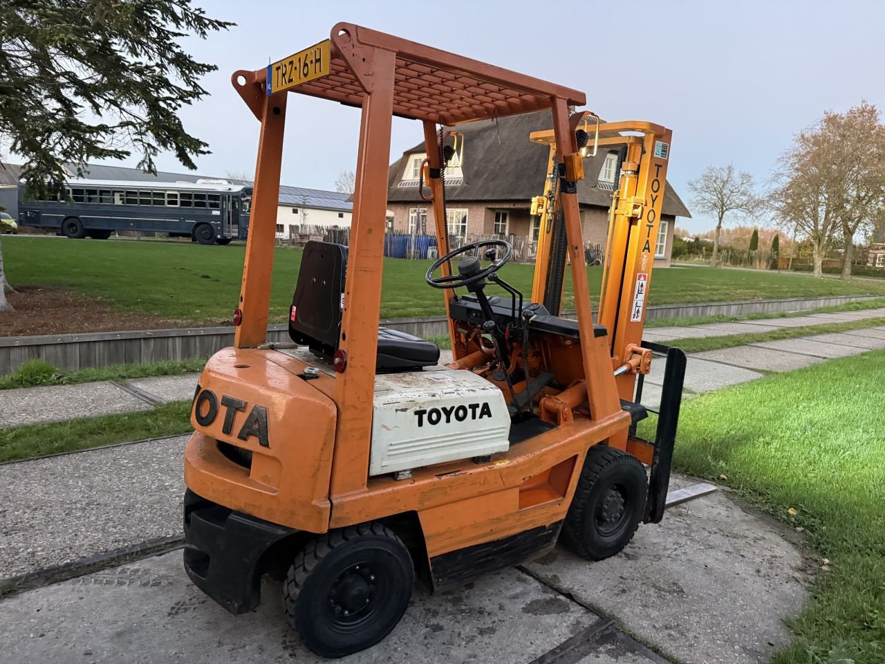 Frontstapler of the type Sonstige -, Gebrauchtmaschine in Hoenzadriel (Picture 4)