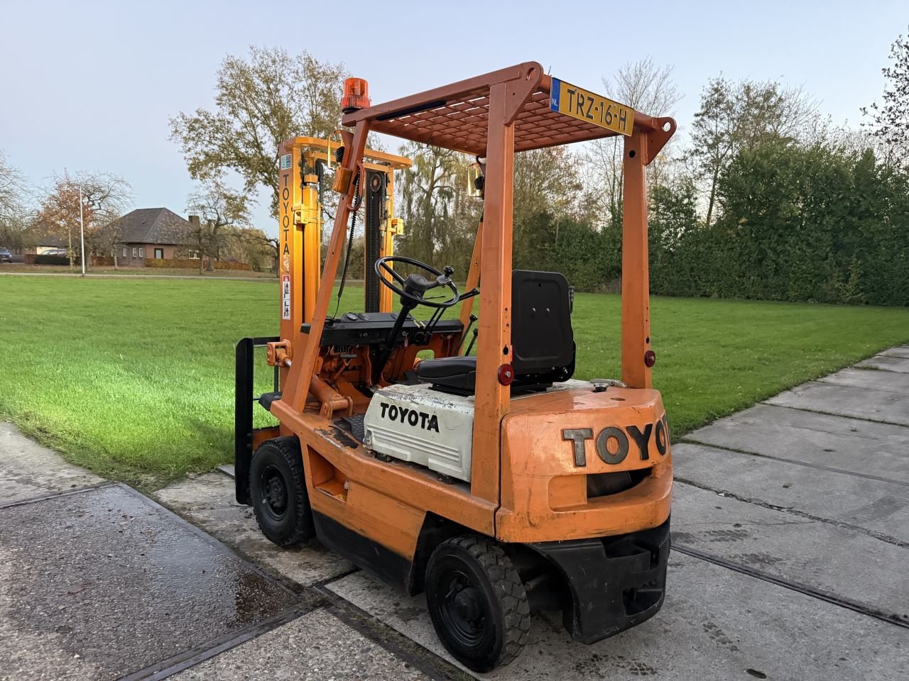 Frontstapler of the type Sonstige -, Gebrauchtmaschine in Hoenzadriel (Picture 3)