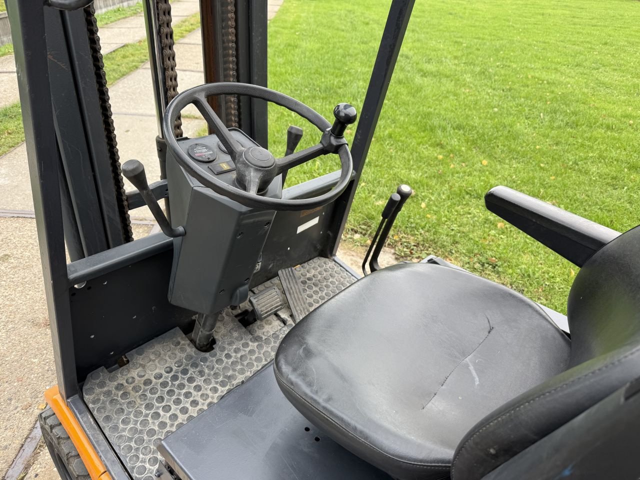 Frontstapler typu Sonstige -, Gebrauchtmaschine v Hoenzadriel (Obrázek 10)