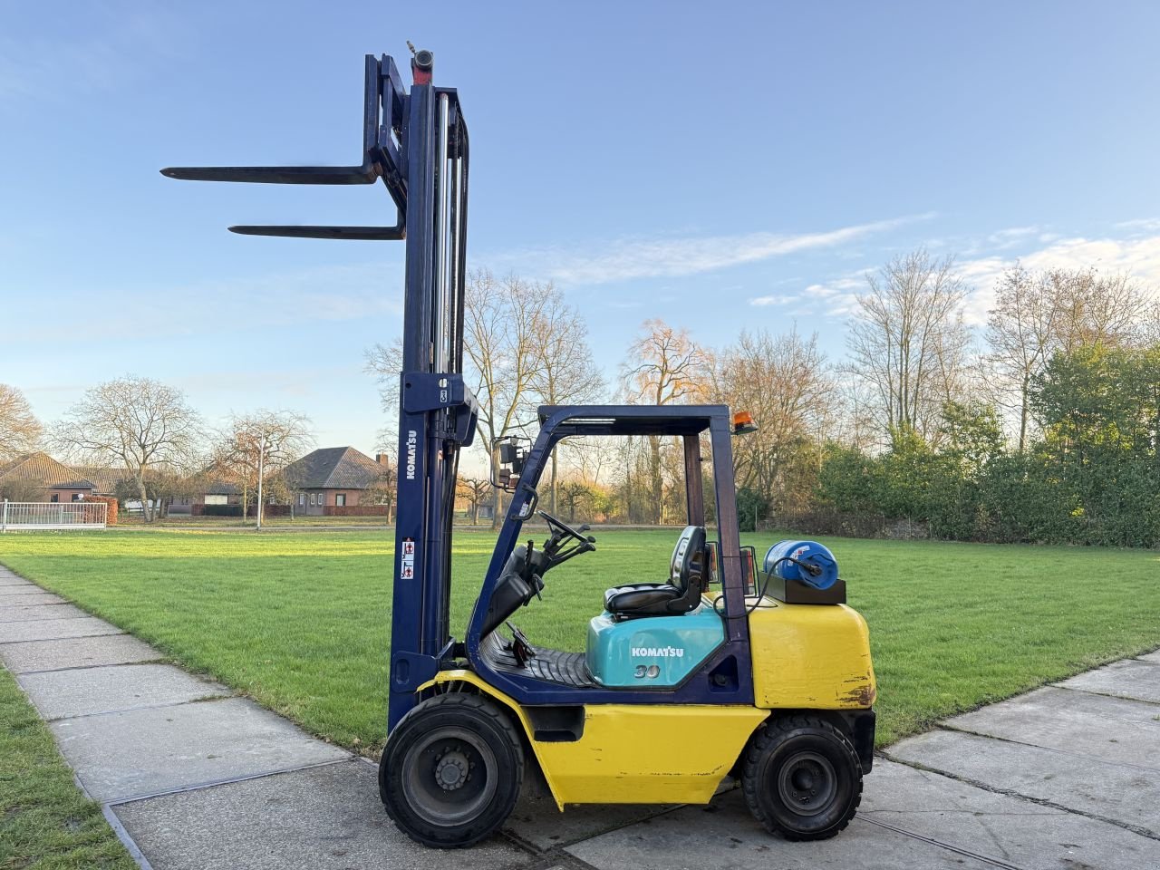 Frontstapler типа Sonstige -, Gebrauchtmaschine в Hoenzadriel (Фотография 5)