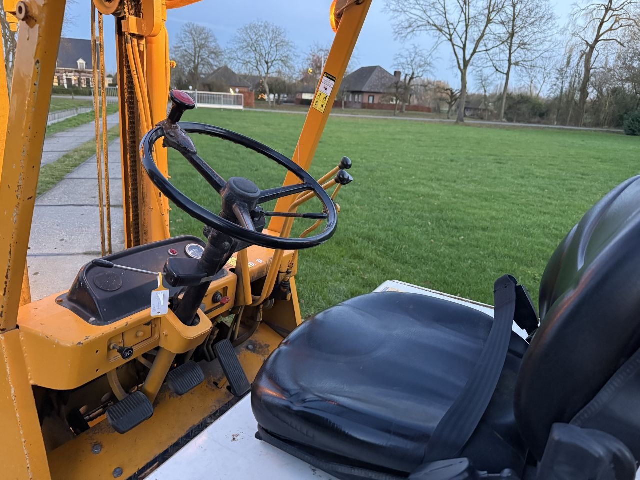 Frontstapler of the type Sonstige -, Gebrauchtmaschine in Hoenzadriel (Picture 11)