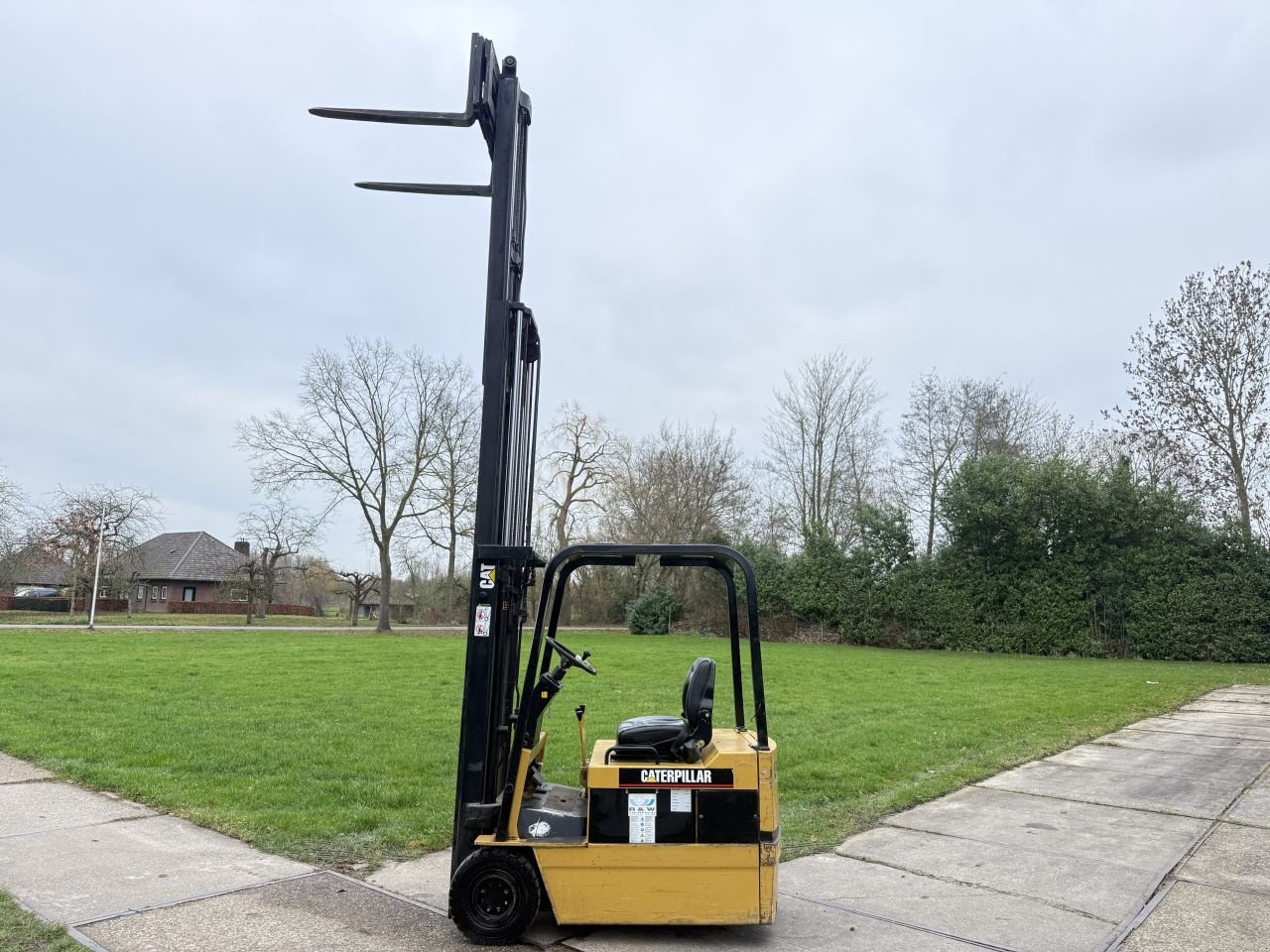 Frontstapler Türe ait Sonstige -, Gebrauchtmaschine içinde Hoenzadriel (resim 8)