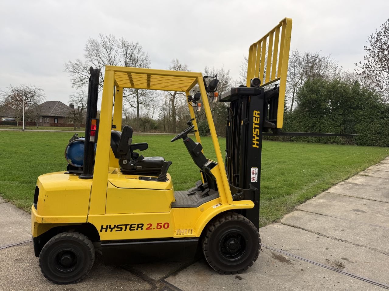 Frontstapler типа Sonstige -, Gebrauchtmaschine в Hoenzadriel (Фотография 2)